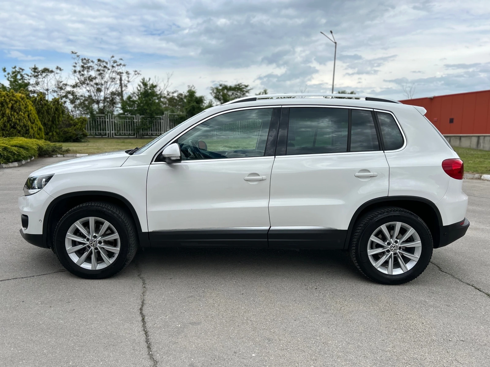 VW Tiguan 2.0TDI-140k.c-DSG-4x4-FACELIFT-HiGHLINE! | Mobile.bg � ����������� 13