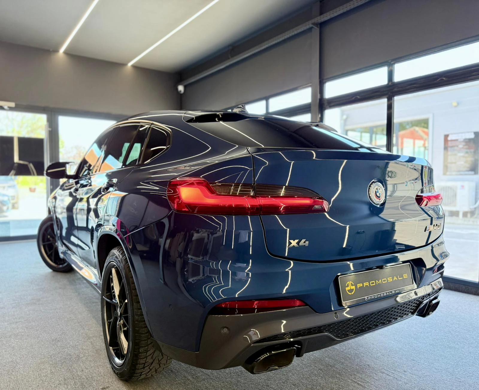 BMW X4 M40I* Xdrive* Pano* Laser* Лизинг, снимка 4 - Автомобили и джипове - 54548227