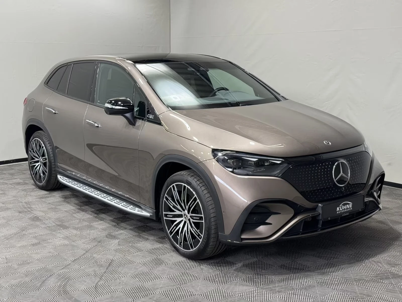 Mercedes-Benz EQE SUV 300 AMG Premium HyperScreen PANO 360 DIST W/P+