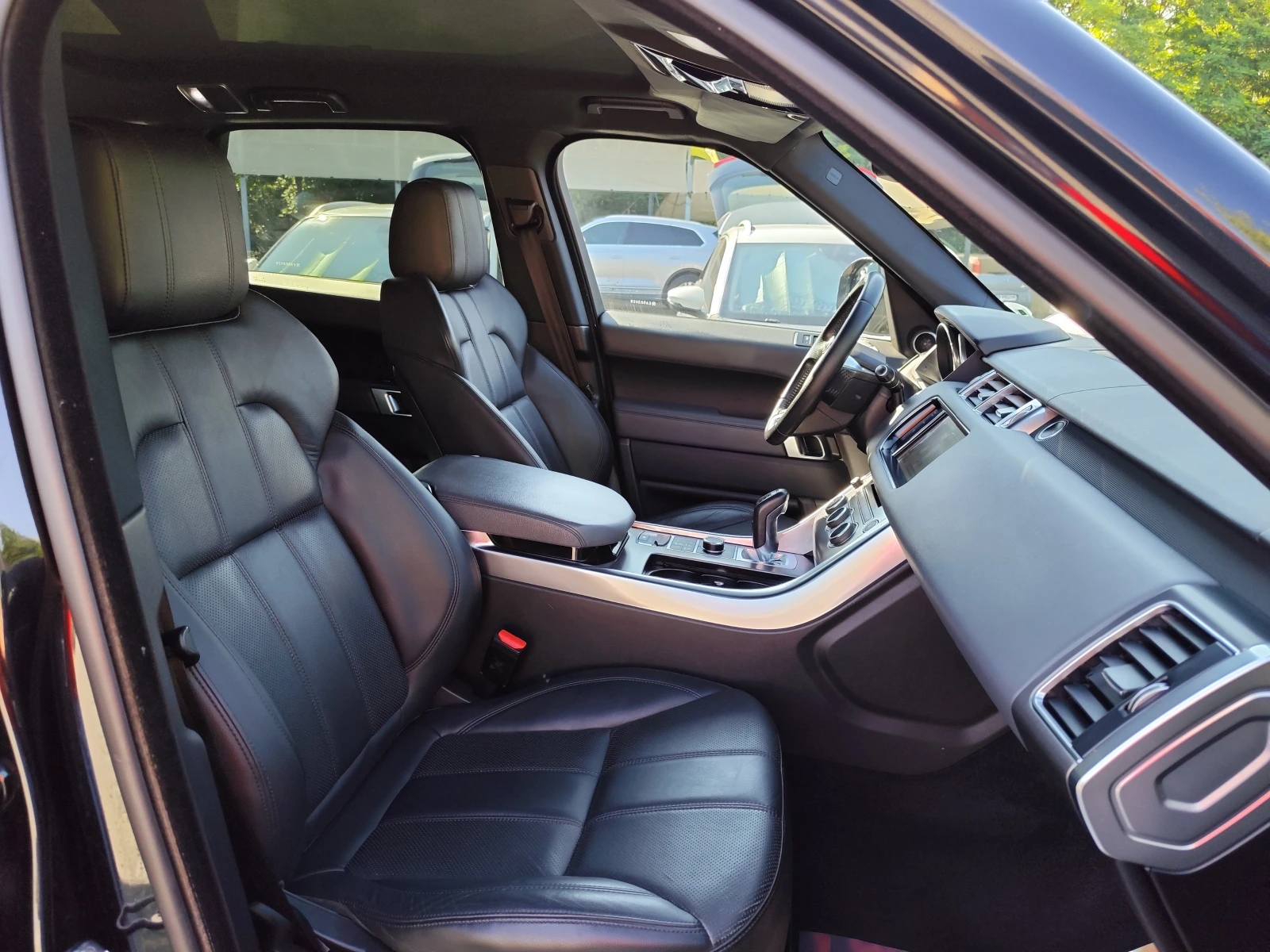 Land Rover Range Rover Sport 3.0TD* 7 MECTA* 4X4* AВТОМАТИК* LED* CAMERA* NAVI*, снимка 14 - Автомобили и джипове - 55055475