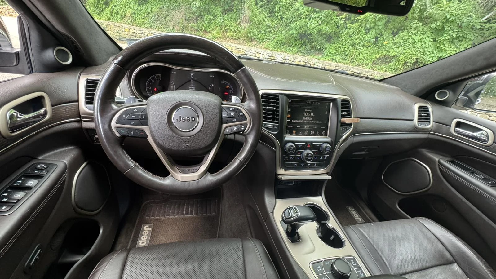 Jeep Grand cherokee Summit, снимка 14 - Автомобили и джипове - 55178371