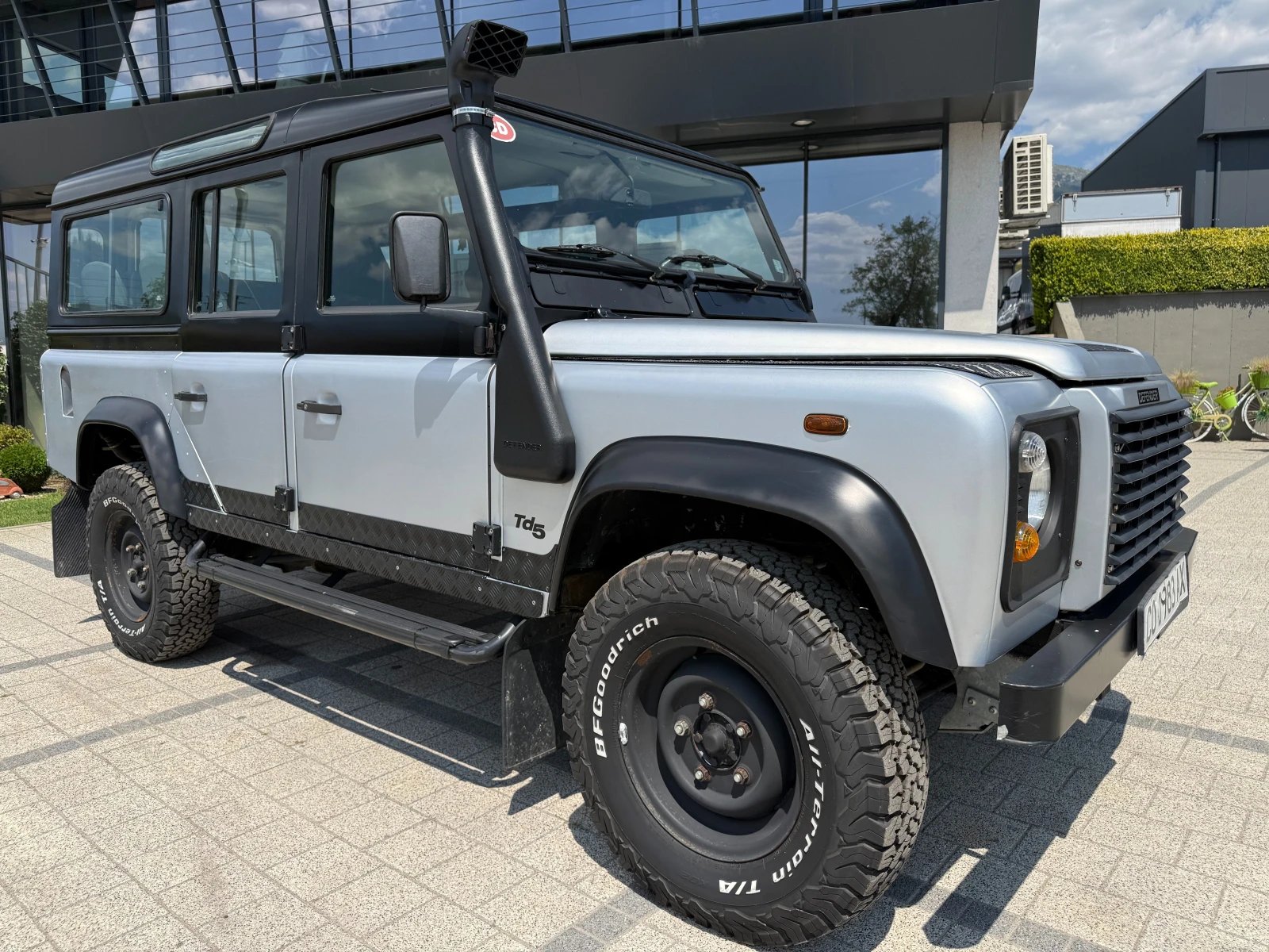 Land Rover Defender 110 TD5 9-местен Климатик Блокажи, снимка 2 - Автомобили и джипове - 55543195