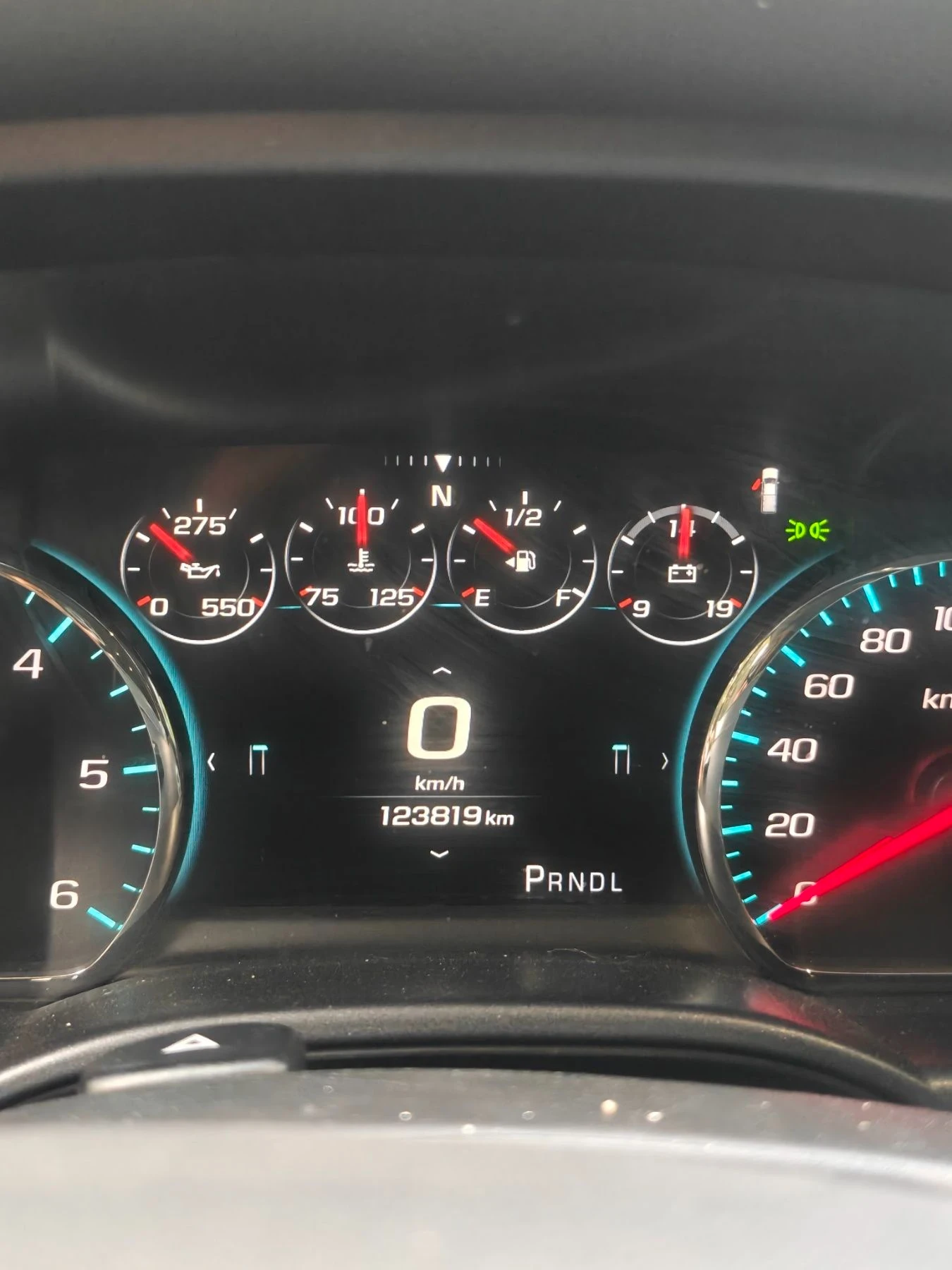 Gmc Sierra, снимка 4 - Автомобили и джипове - 55654439