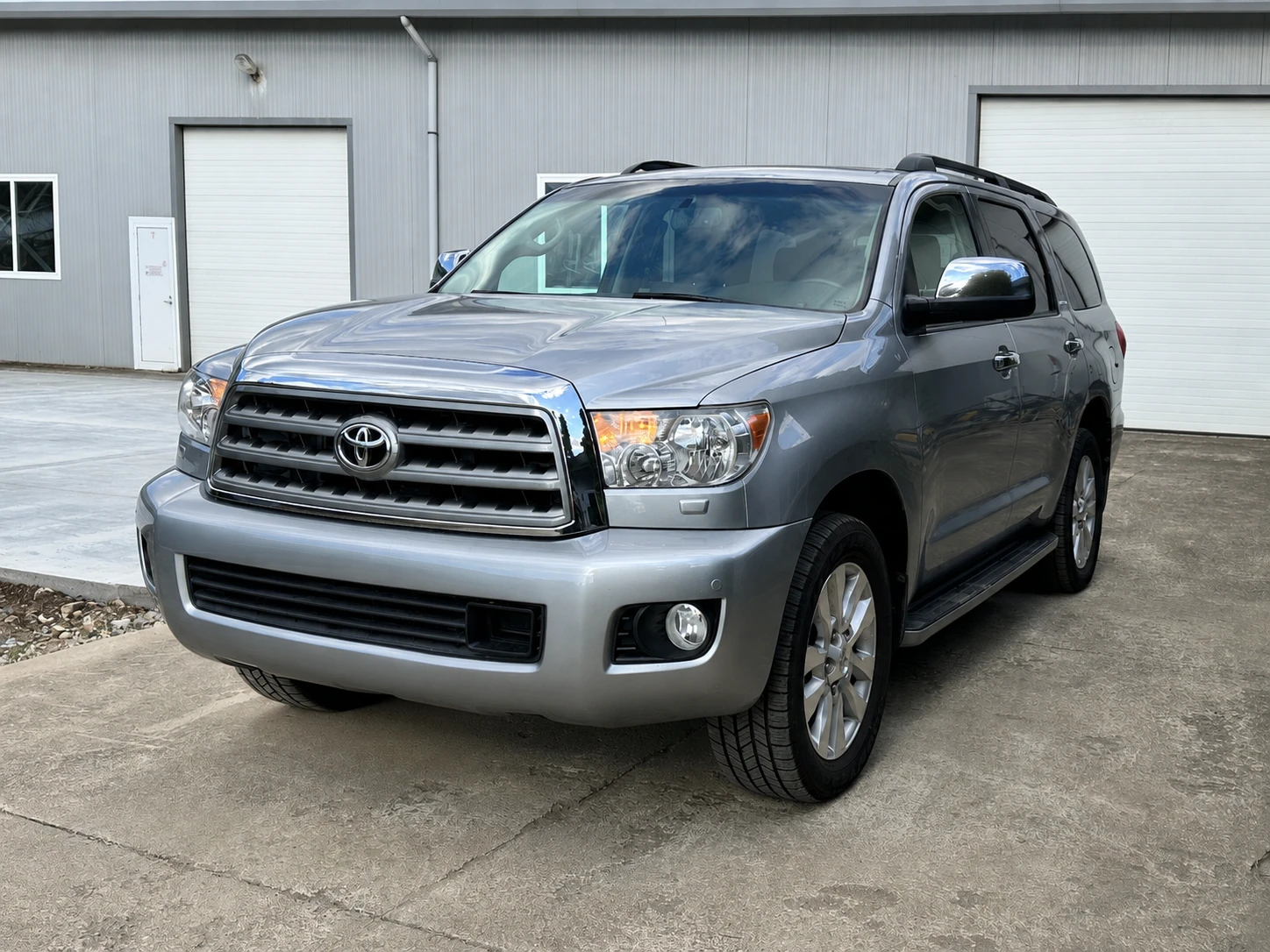 Toyota Sequoia, снимка 4 - Автомобили и джипове - 55874168