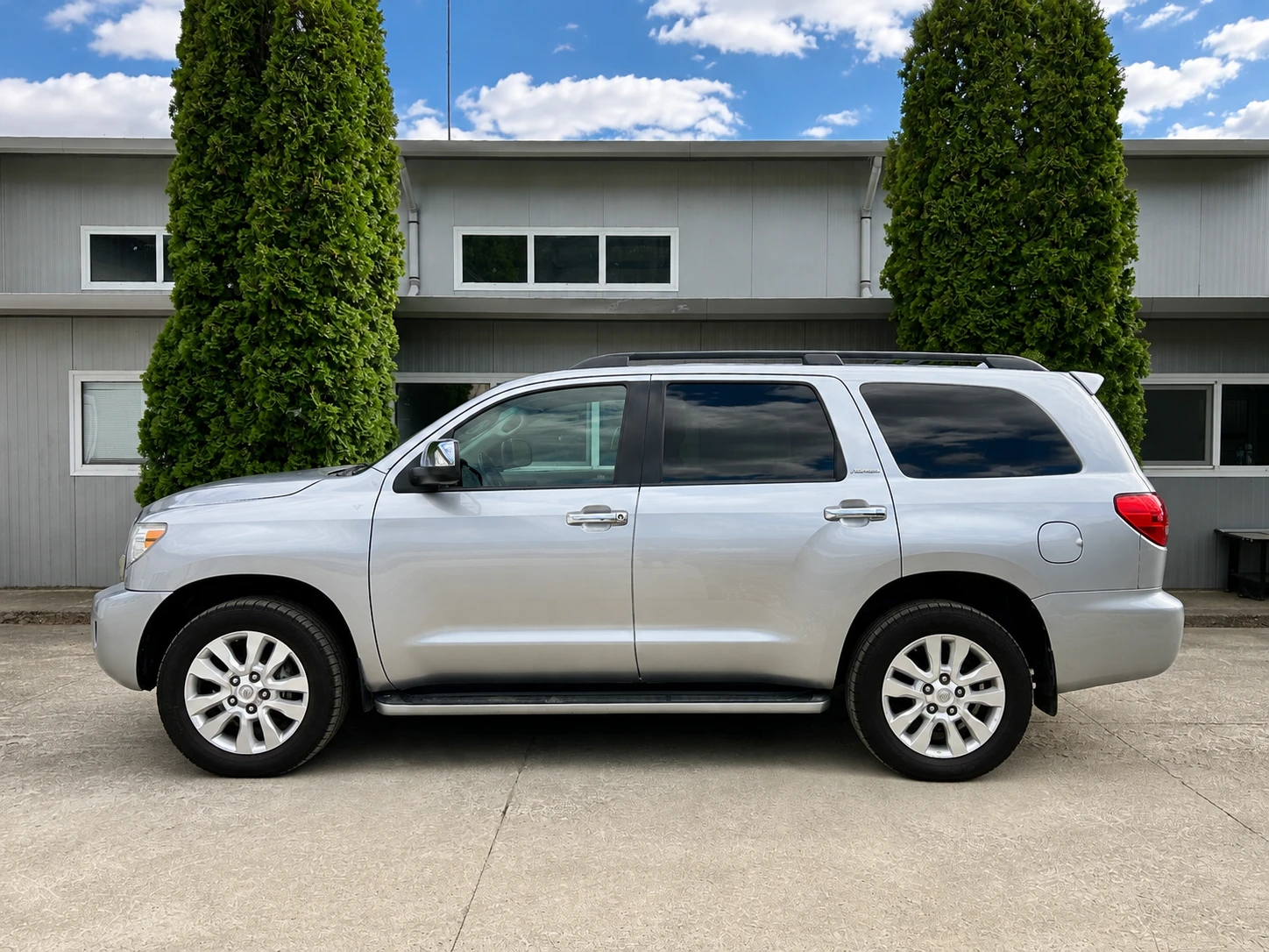 Toyota Sequoia