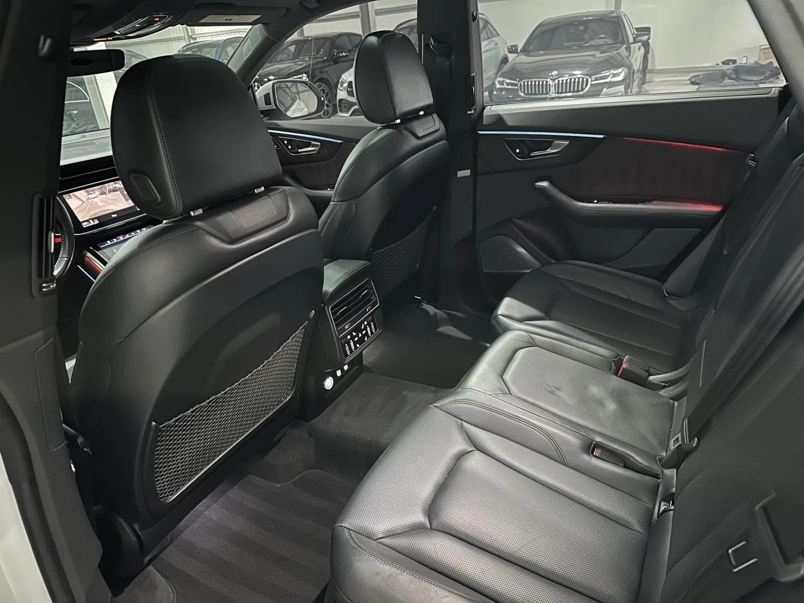 Audi Q8 Technik, снимка 10 - Автомобили и джипове - 56475532