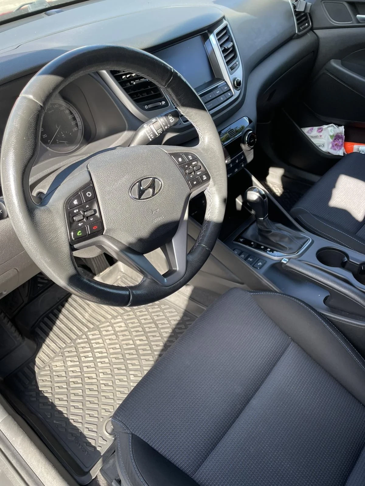 Hyundai Tucson, снимка 9 - Автомобили и джипове - 56555556