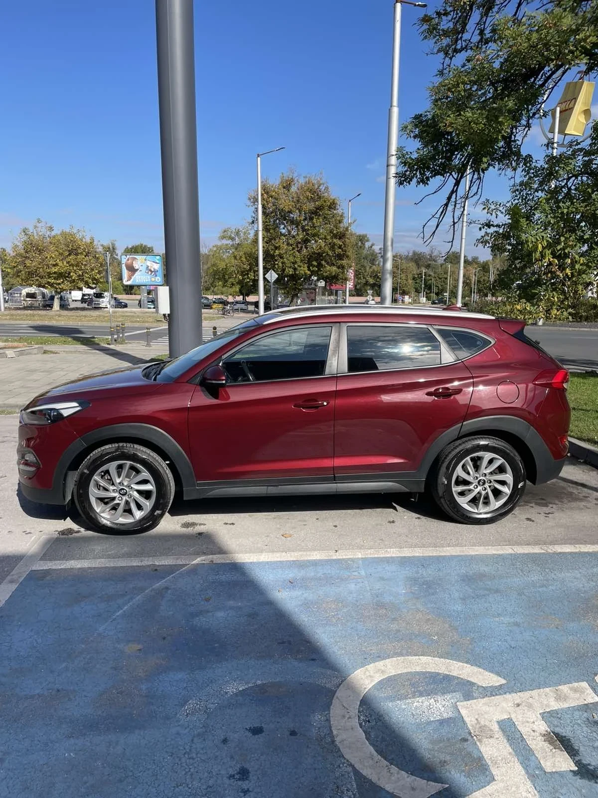 Hyundai Tucson, снимка 4 - Автомобили и джипове - 56555556