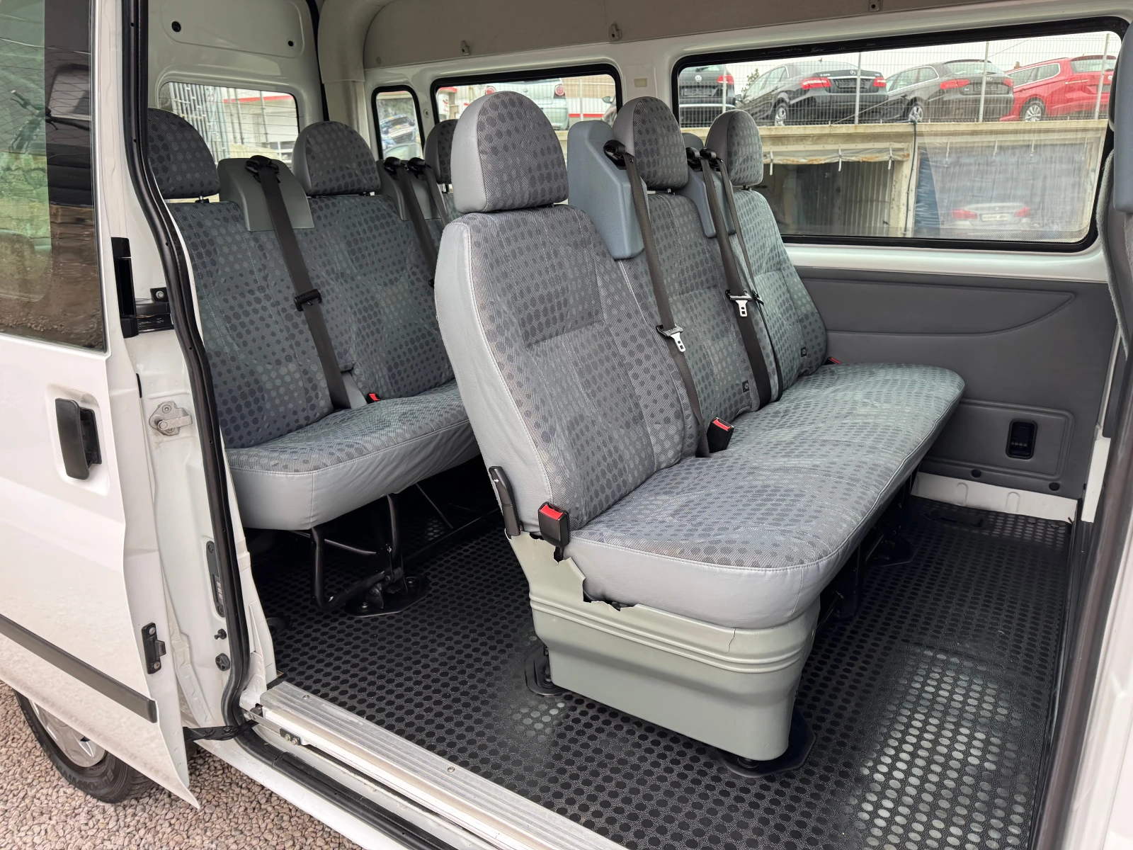 Ford Transit 9 ������� | Mobile.bg � ����������� 12