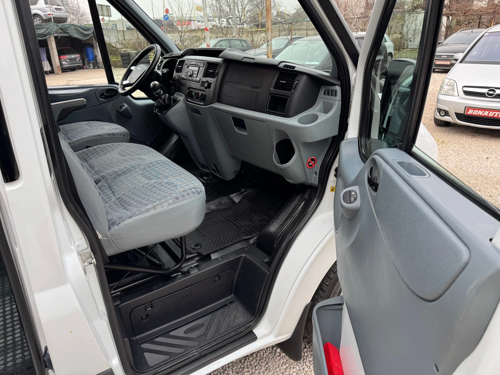 Ford Transit 9 ������� | Mobile.bg � ����������� 17