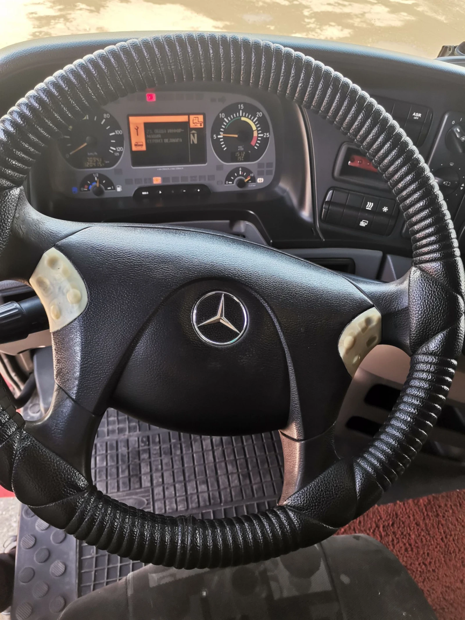 Mercedes-Benz 1844  - изображение 5