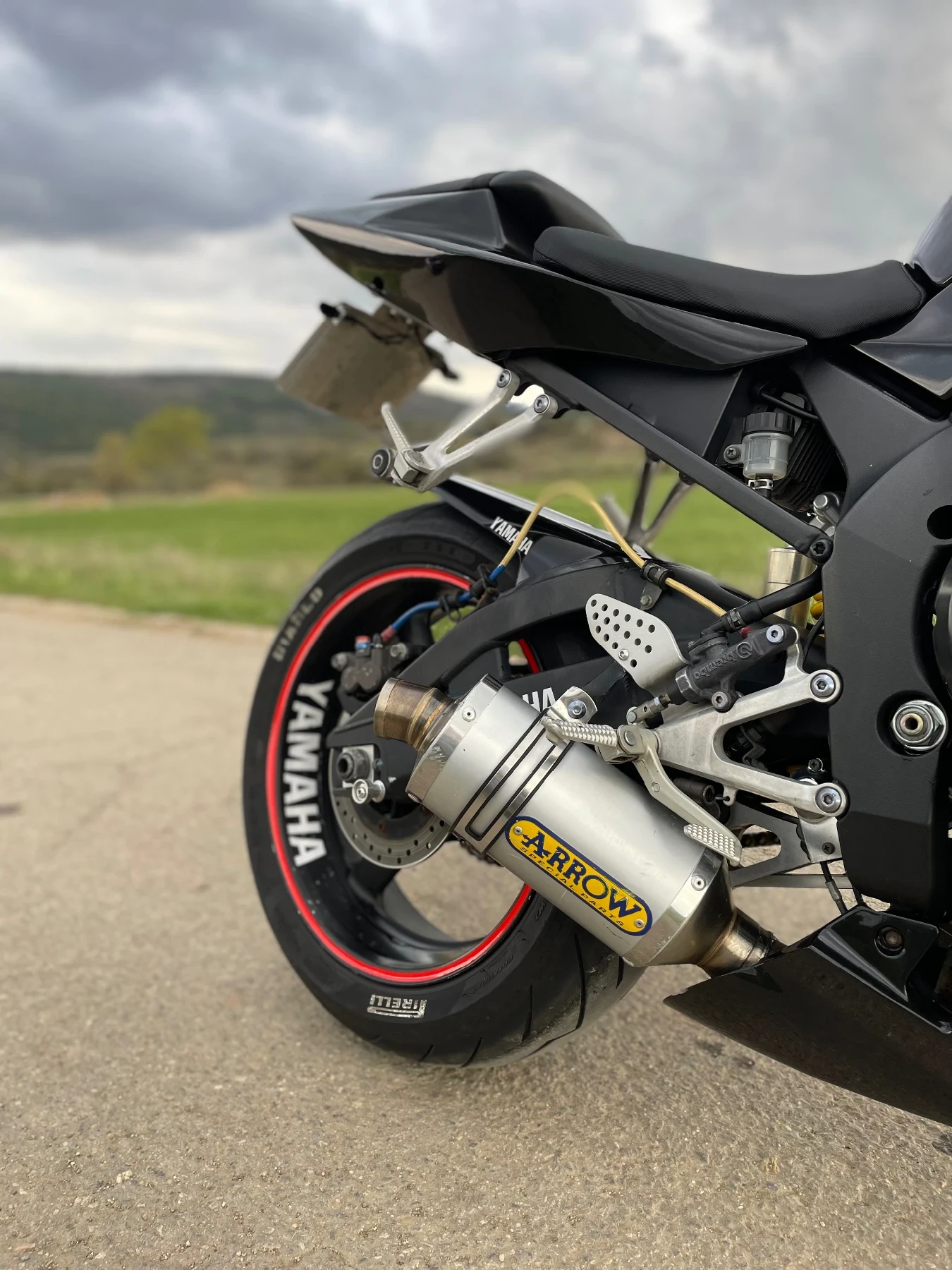 Yamaha YZF-R1  - изображение 9