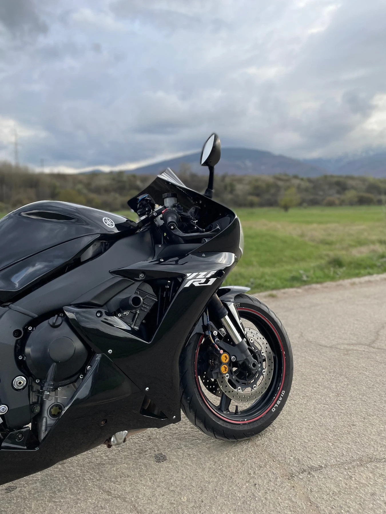 Yamaha YZF-R1  - изображение 10