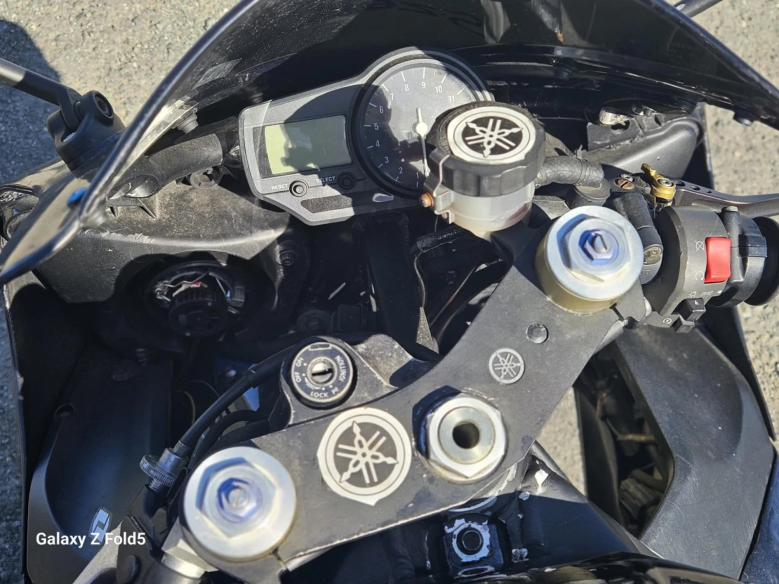 Yamaha YZF-R1 R1 - изображение 9