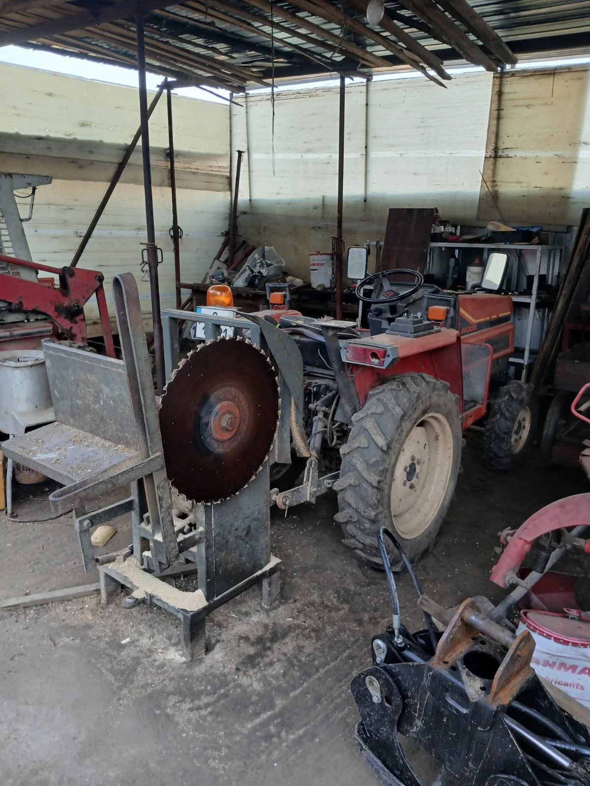 Трактор Yanmar 205, снимка 7 - Селскостопанска техника - 54165554