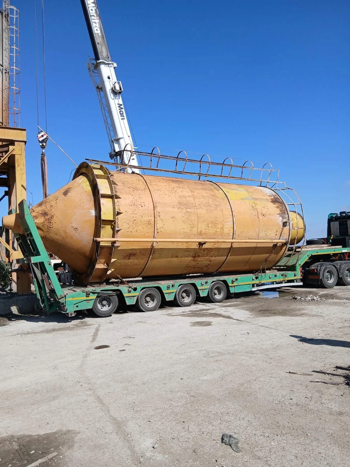 Други специализирани машини Друга Силози с вместимост 100 тона, снимка 2 - Индустриална техника - 54088740