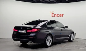 BMW 530 xDrive Luxury| LEATHER| LED| DIGITAL COCKPIT| NAVI, снимка 2