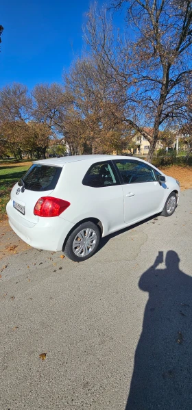 Toyota Auris 2.0d4d, снимка 3