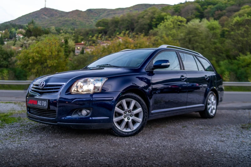 Toyota Avensis 1.8i АВТОПИЛОТ МНОГО ДОБРО СЪСТОЯНИЕ!, снимка 1 - Автомобили и джипове - 47520414