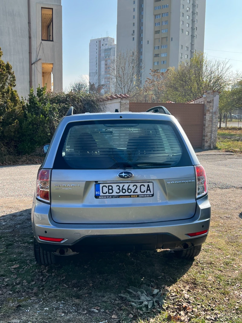 Subaru Forester, снимка 3 - Автомобили и джипове - 48039201