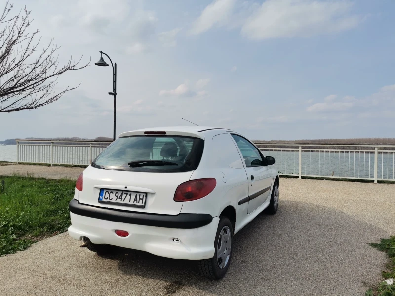 Peugeot 206 1.4 hdi, снимка 3 - Автомобили и джипове - 48605399