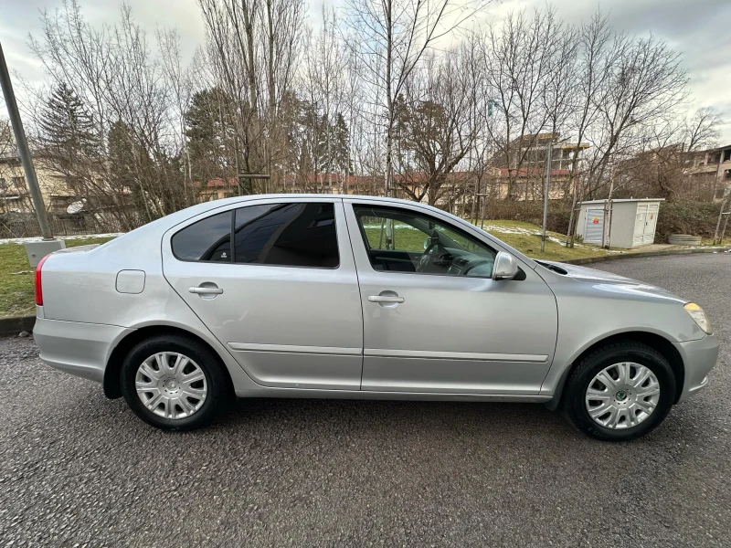 Skoda Octavia 1.8TSI / НОВ ВНОС, снимка 8 - Автомобили и джипове - 48807881