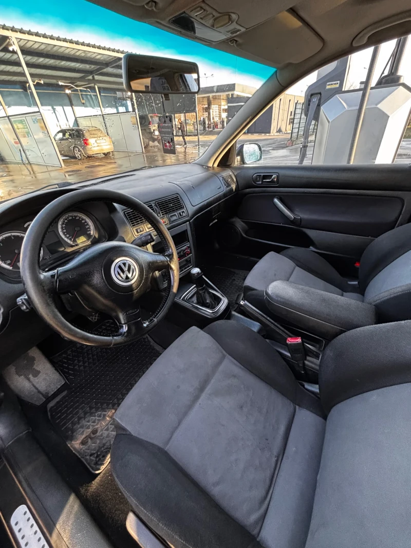 VW Golf 1.9 TDI, снимка 5 - Автомобили и джипове - 49537445