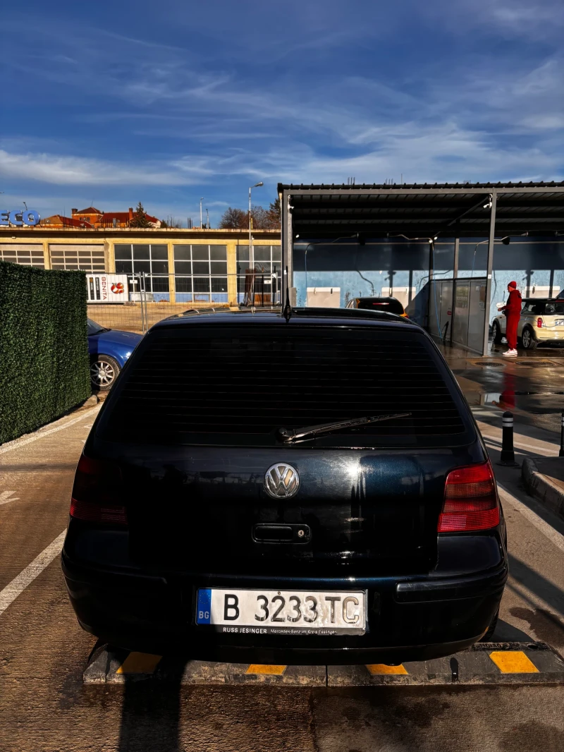 VW Golf 1.9 TDI, снимка 14 - Автомобили и джипове - 49537445