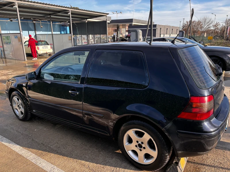 VW Golf 1.9 TDI, снимка 15 - Автомобили и джипове - 49537445