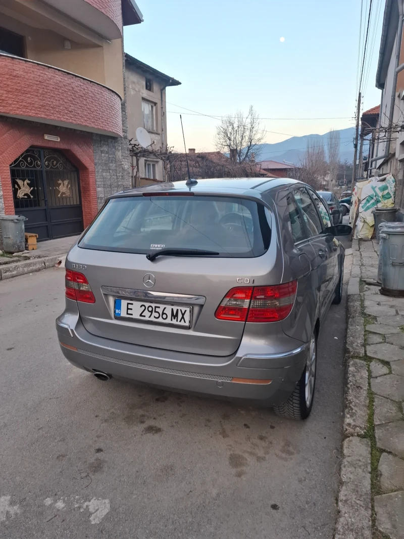 Mercedes-Benz B 180, снимка 10 - Автомобили и джипове - 52462892