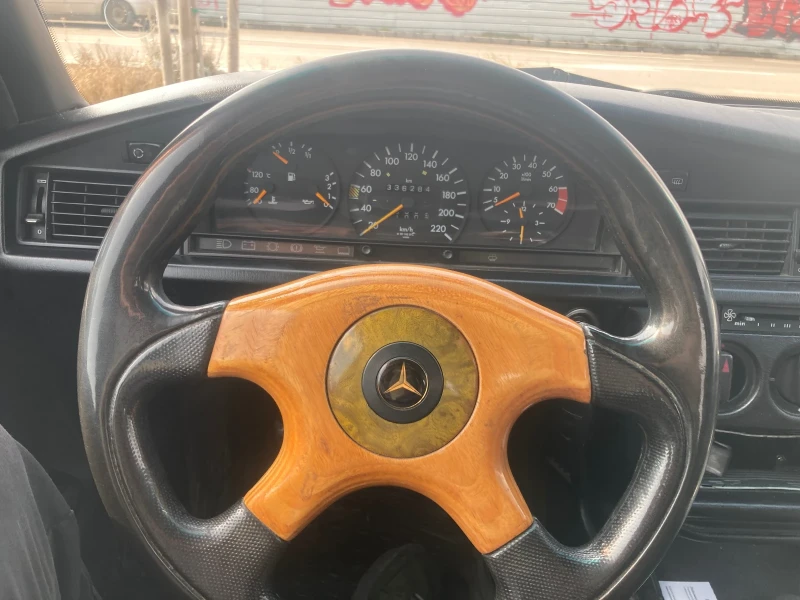 Mercedes-Benz 190 Е , 1.8I газ/бенз , 109к.с., снимка 6 - Автомобили и джипове - 49285410