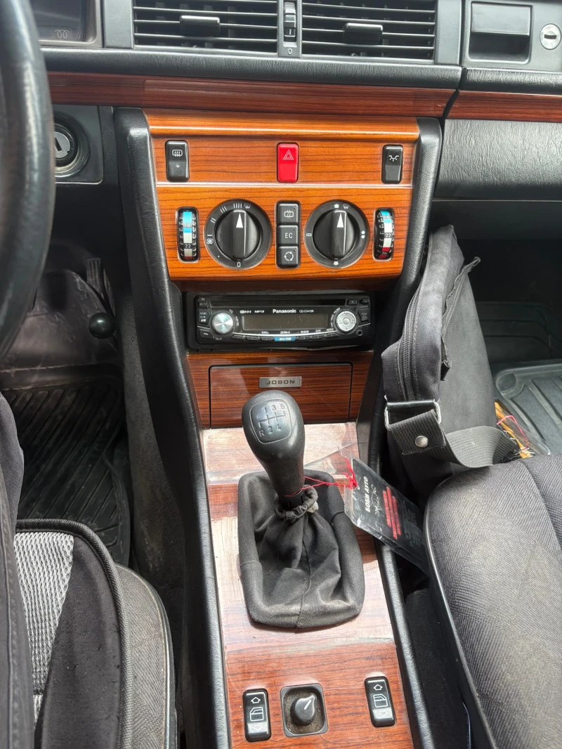 Mercedes-Benz E 250 124, снимка 6 - Автомобили и джипове - 52905601