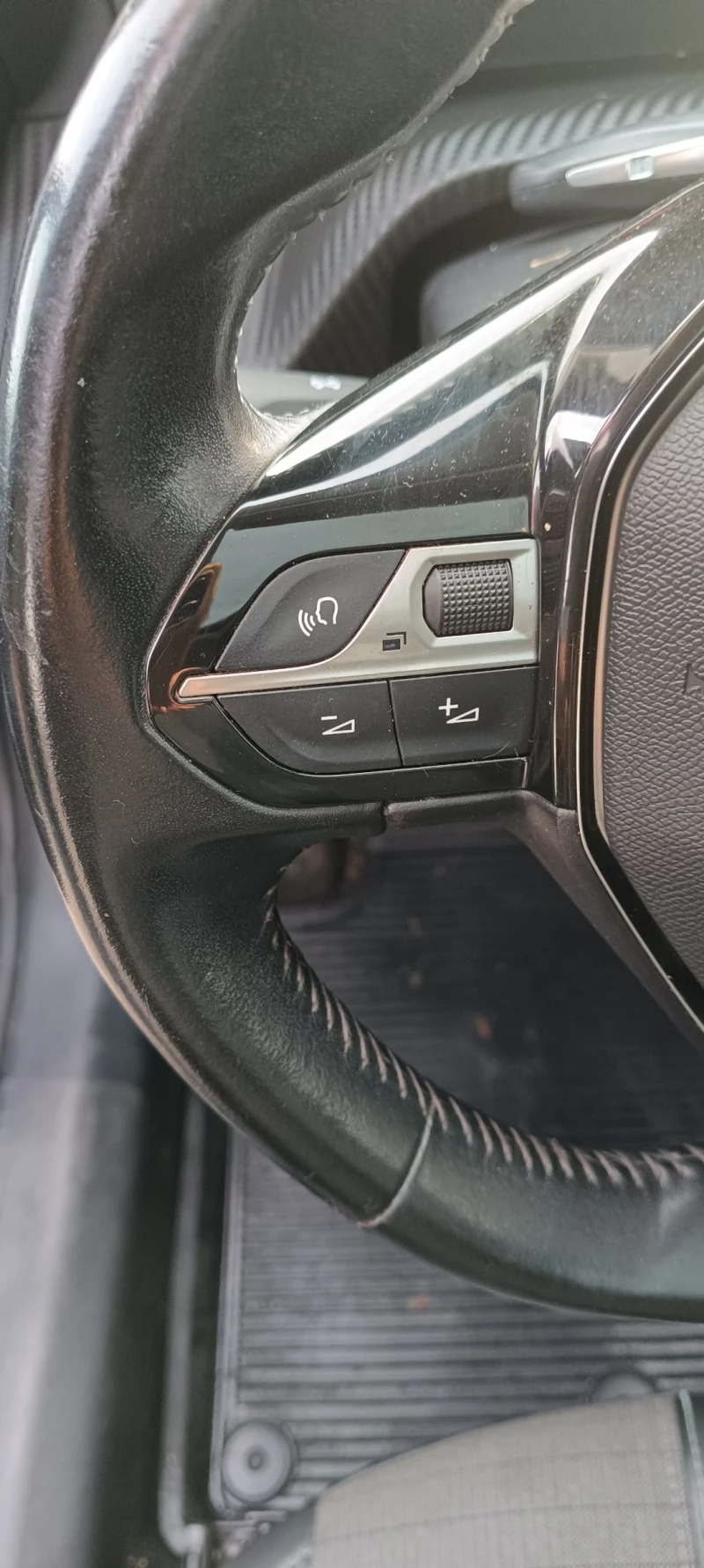 Peugeot 208 1.5HDI evro6, снимка 16 - Автомобили и джипове - 53461410