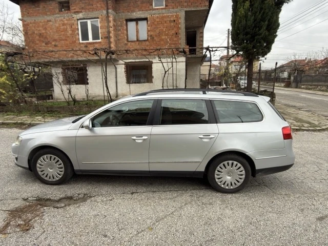 VW Passat, снимка 2 - Автомобили и джипове - 52685919
