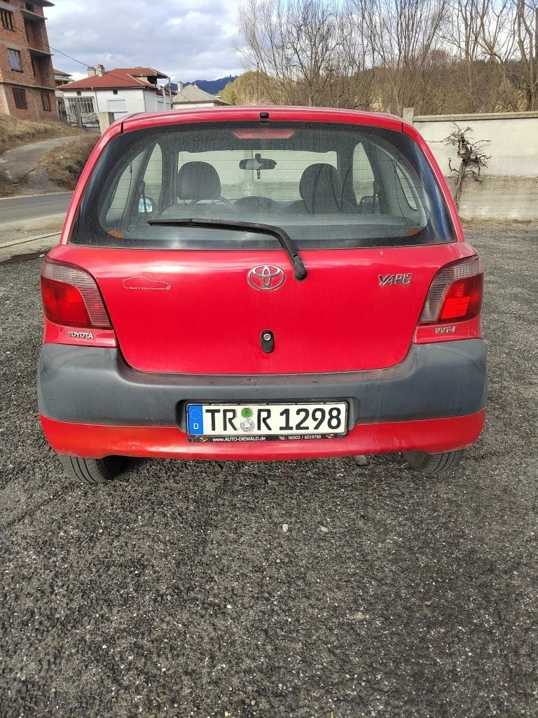 Toyota Yaris  - изображение 4