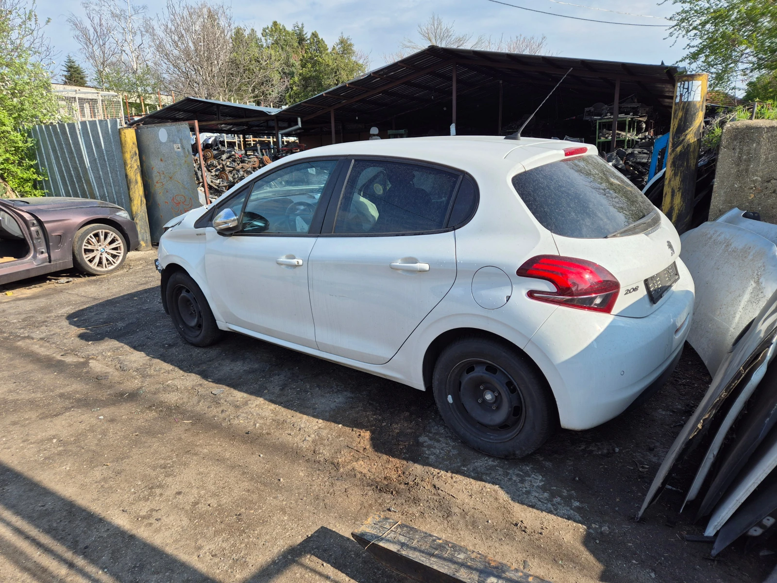 Peugeot 208 1.2I, снимка 1