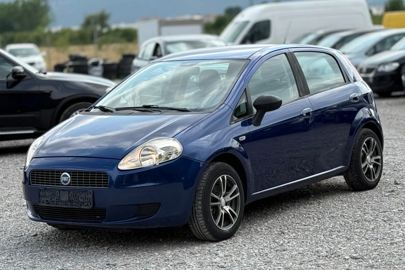 Fiat Punto 1.4i 78к.с * Климатик*  - изображение 3