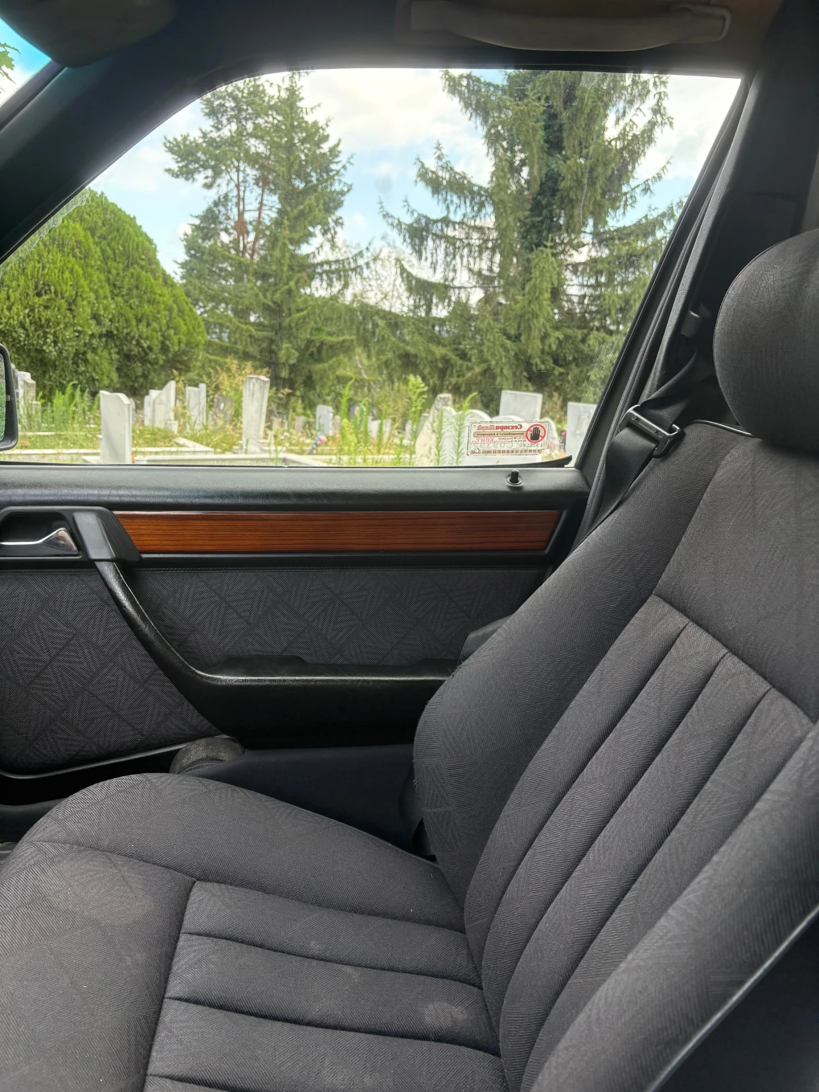 Mercedes-Benz E 250 124 - изображение 7