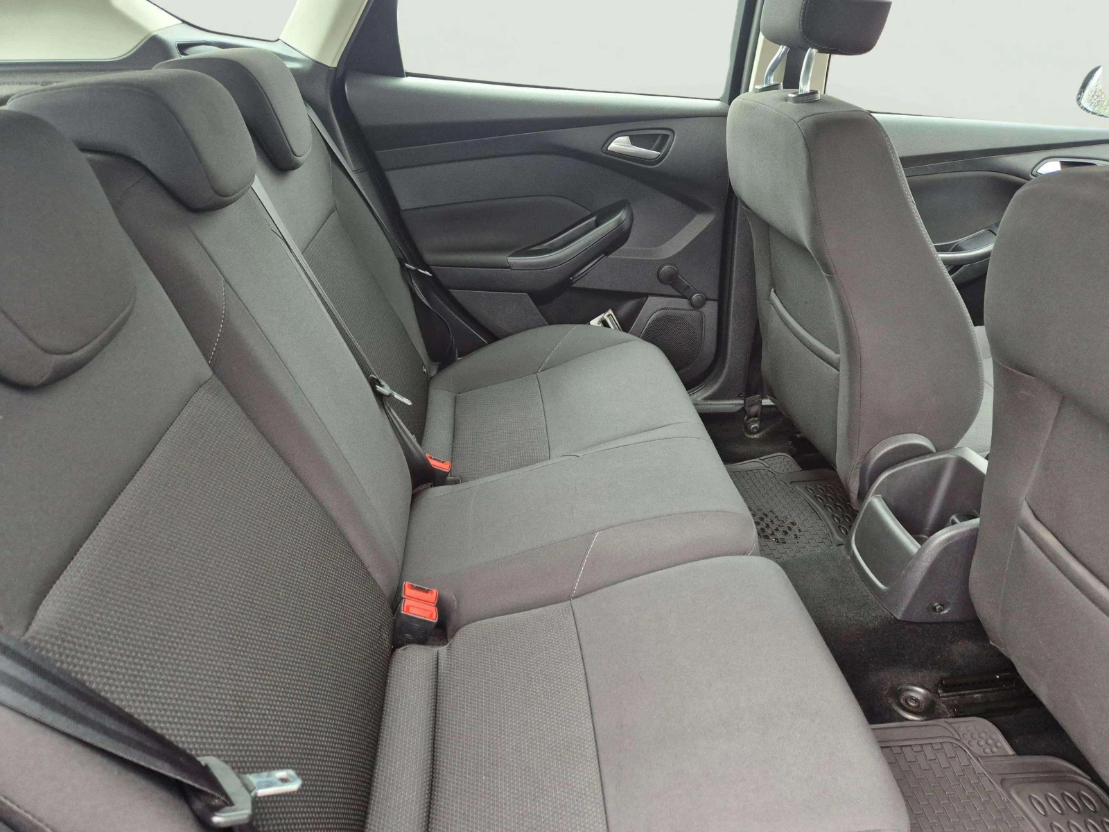 Ford Focus 1.0 EcoBoost - изображение 9