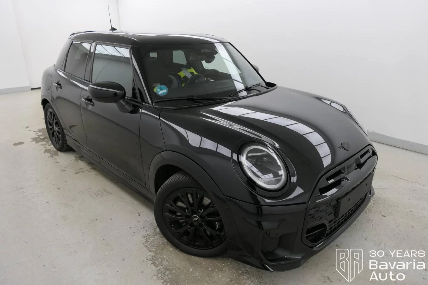 Mini Cooper 1, 5 Steptronic John Cooper Works Trim - изображение 4