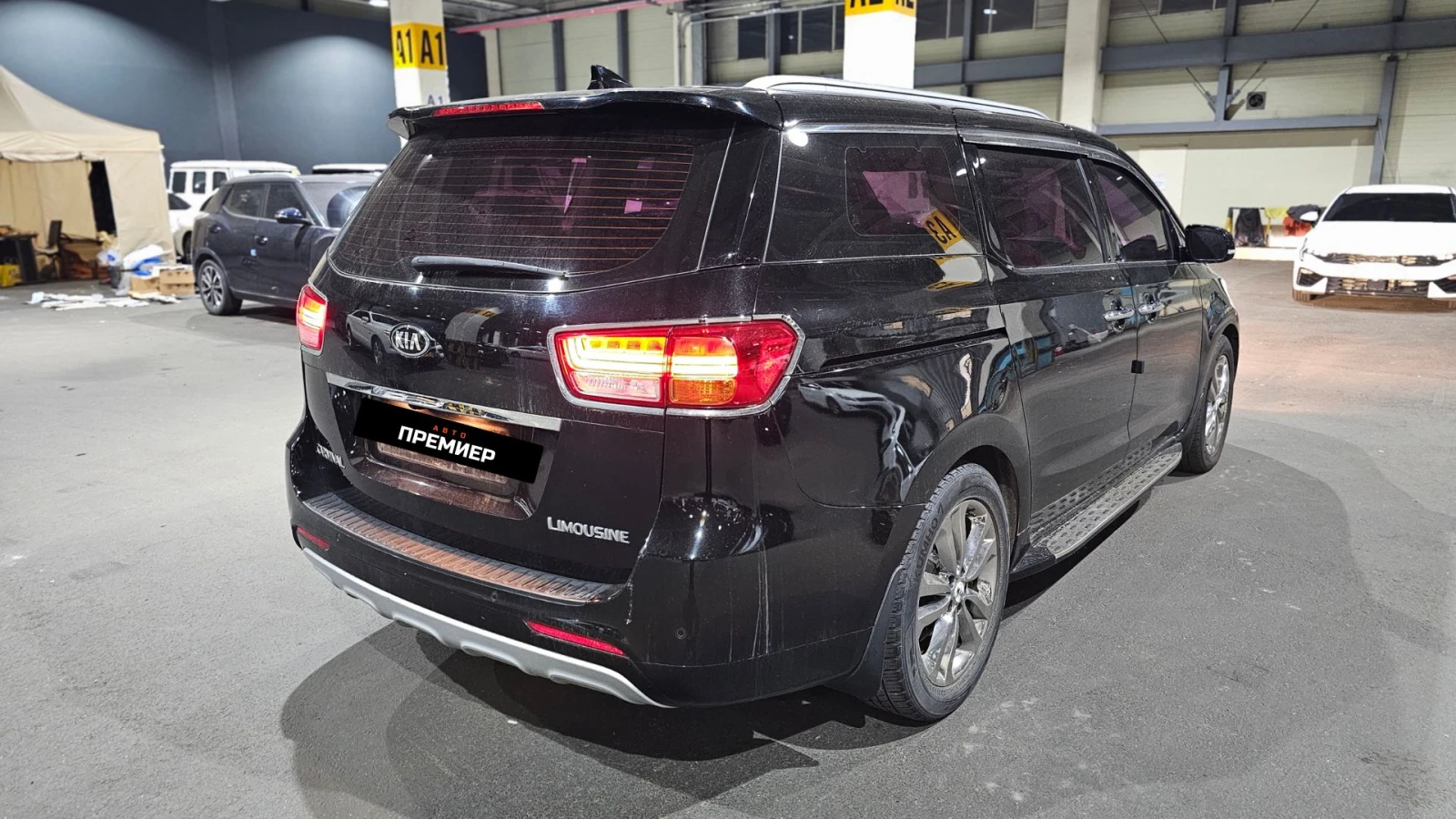 Kia Carnival 7-МЕСТЕН-ОЧАКВАН ВНОС-ПЕРФЕКТНА! - изображение 4