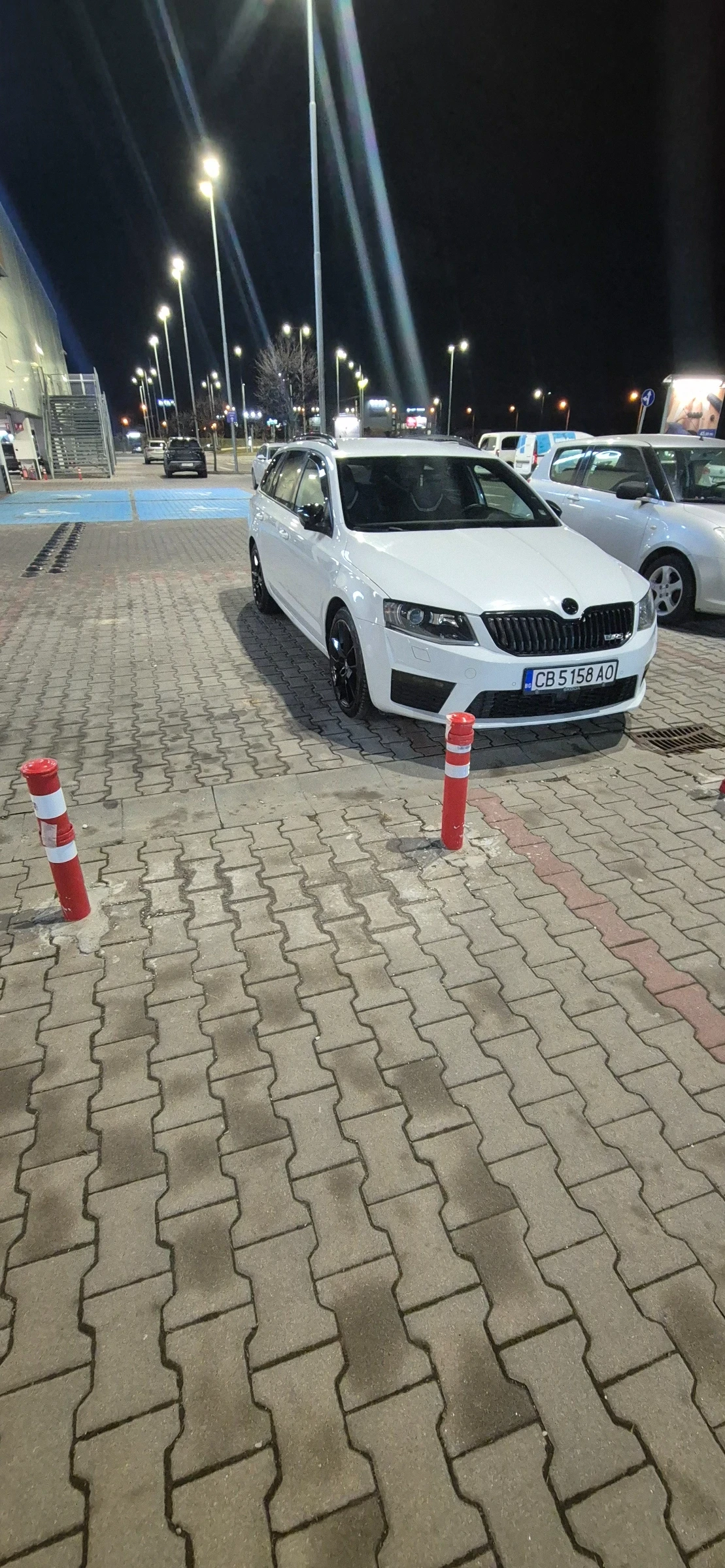 Skoda Octavia 2.0 184�.� vrs | Mobile.bg � ����������� 15