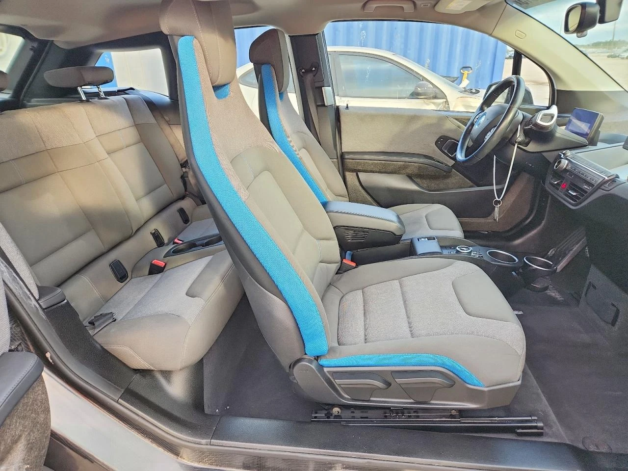 BMW i3 Bev - изображение 10