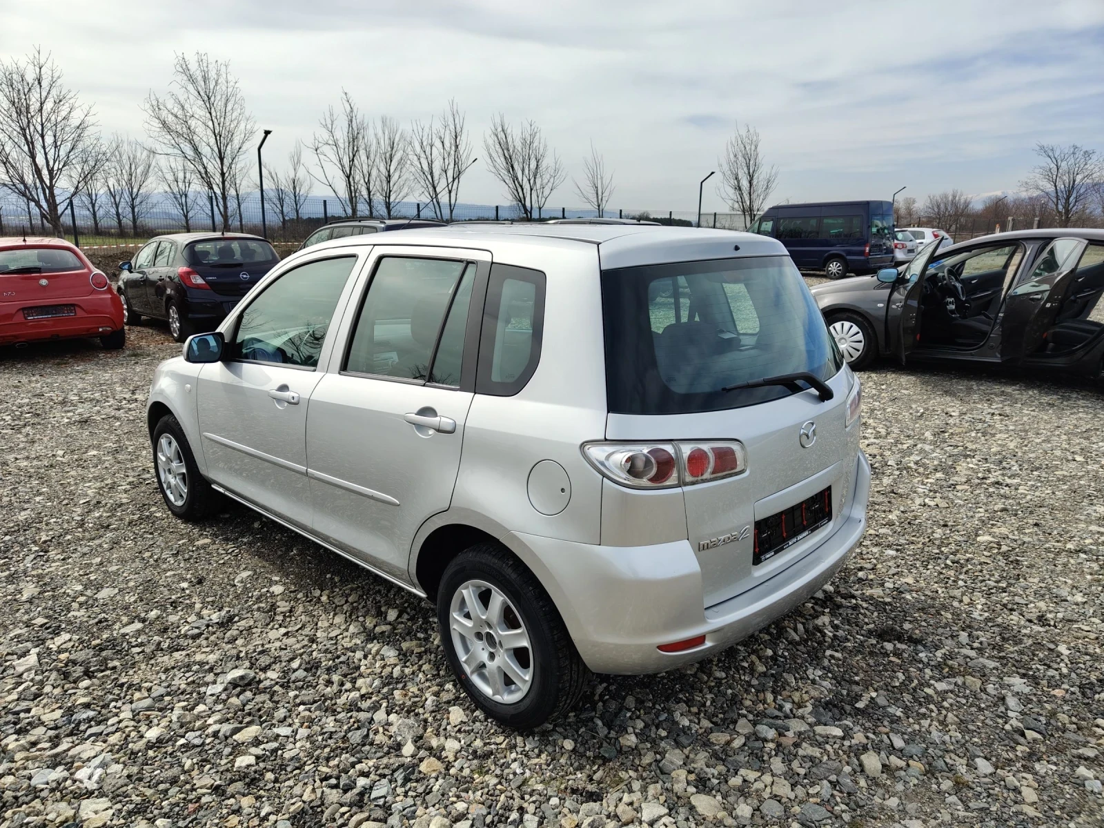 Mazda 2 1.4 benzine  - изображение 4