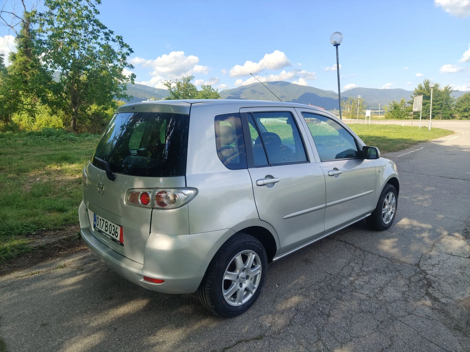 Mazda 2 1.4 benzine 115 Хил км., снимка 5 - Автомобили и джипове - 53678585