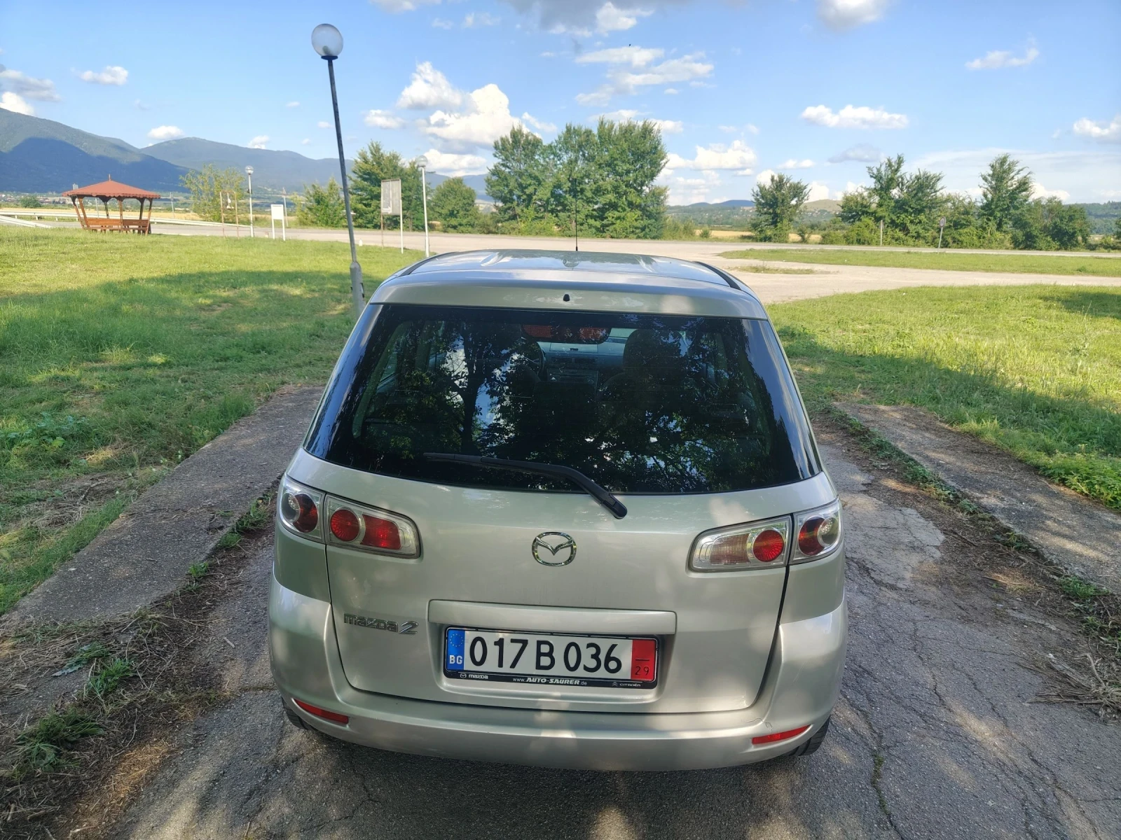 Mazda 2 1.4 benzine 115 Хил км., снимка 4 - Автомобили и джипове - 53678585
