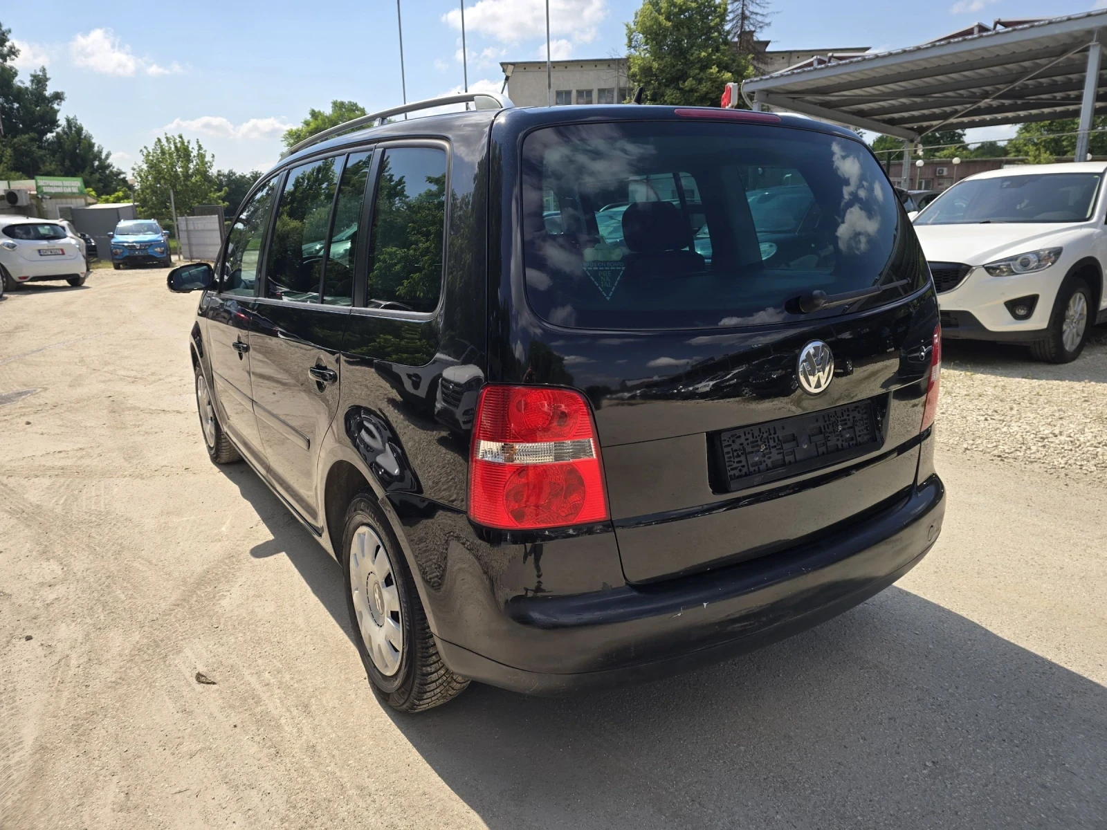 VW Touran 1.9TDI 105к.с 6 скорости , снимка 3 - Автомобили и джипове - 54791829
