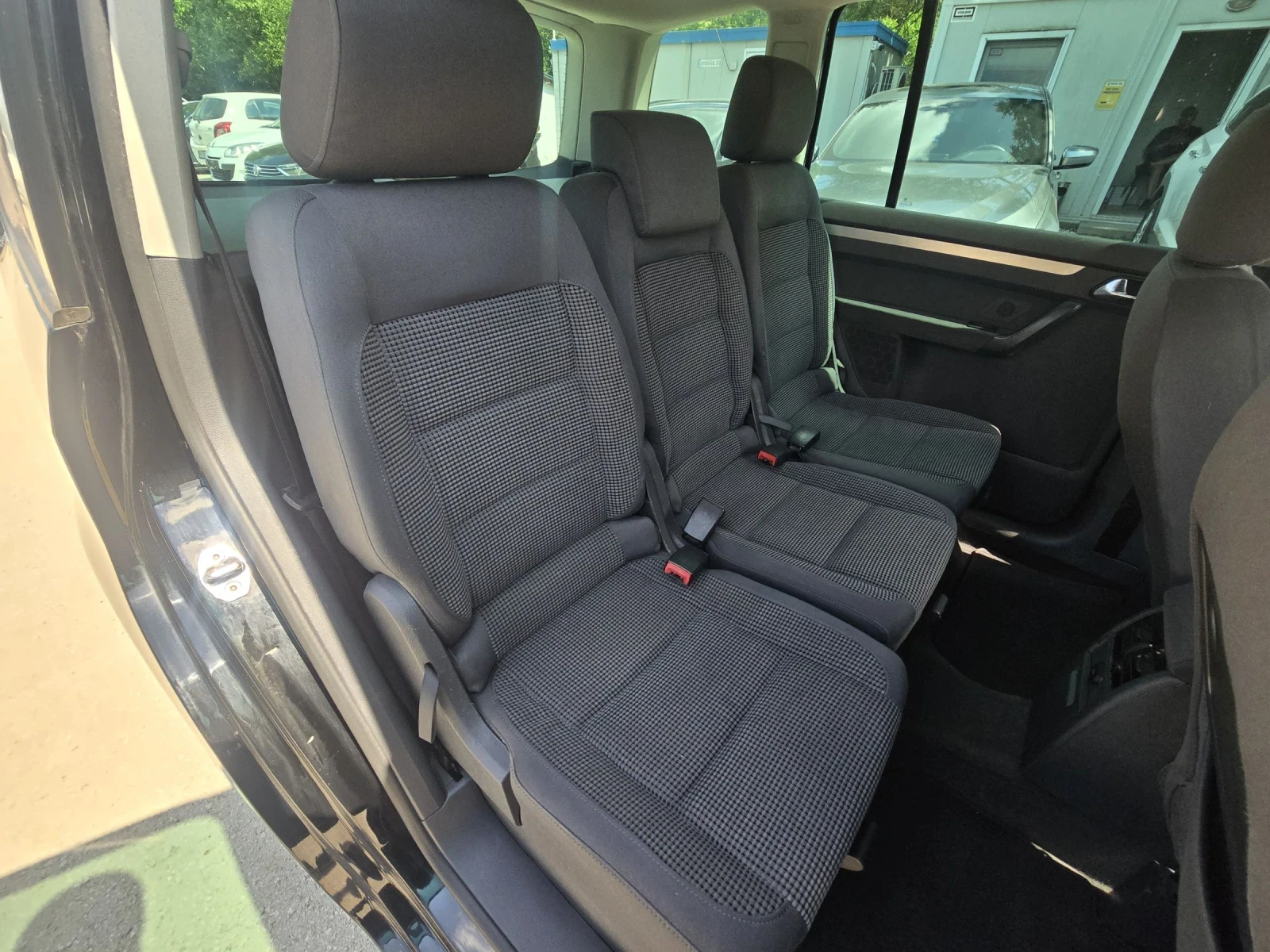 VW Touran 1.9TDI 105к.с 6 скорости , снимка 14 - Автомобили и джипове - 54791829