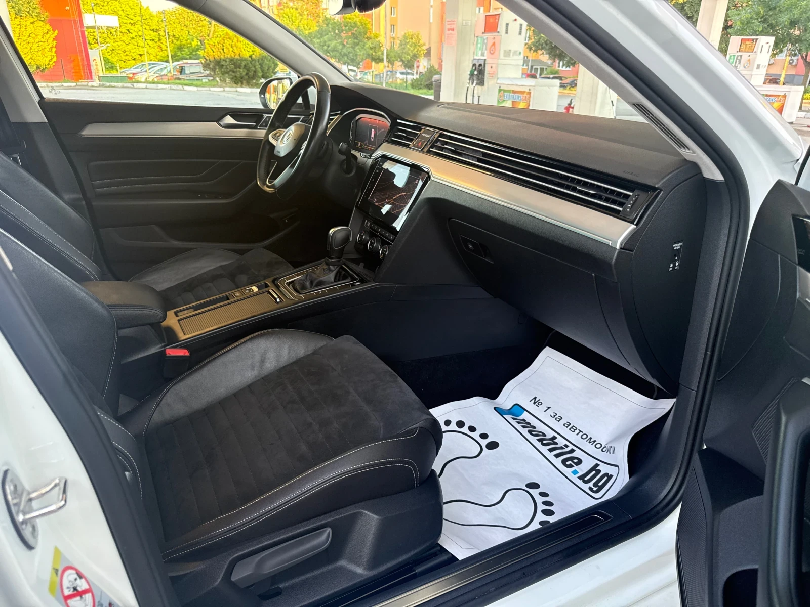 VW Passat 2.0 TDI 190 k.c FULL, снимка 12 - Автомобили и джипове - 54805072