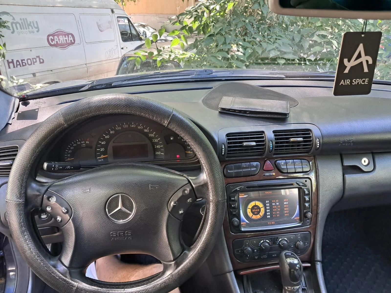 Mercedes-Benz C 200, снимка 13 - Автомобили и джипове - 54876968